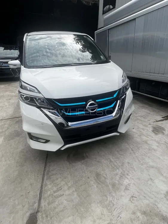 Nissan Serena 2019 for Sale in Lahore Image-1