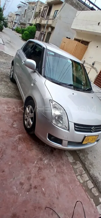Suzuki Swift 2015 for Sale in Lahore Image-1