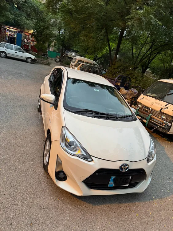 Toyota Aqua 2015 for Sale in Islamabad Image-1