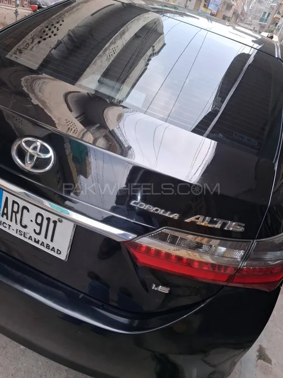 Toyota Corolla 2020 for Sale in Islamabad Image-1