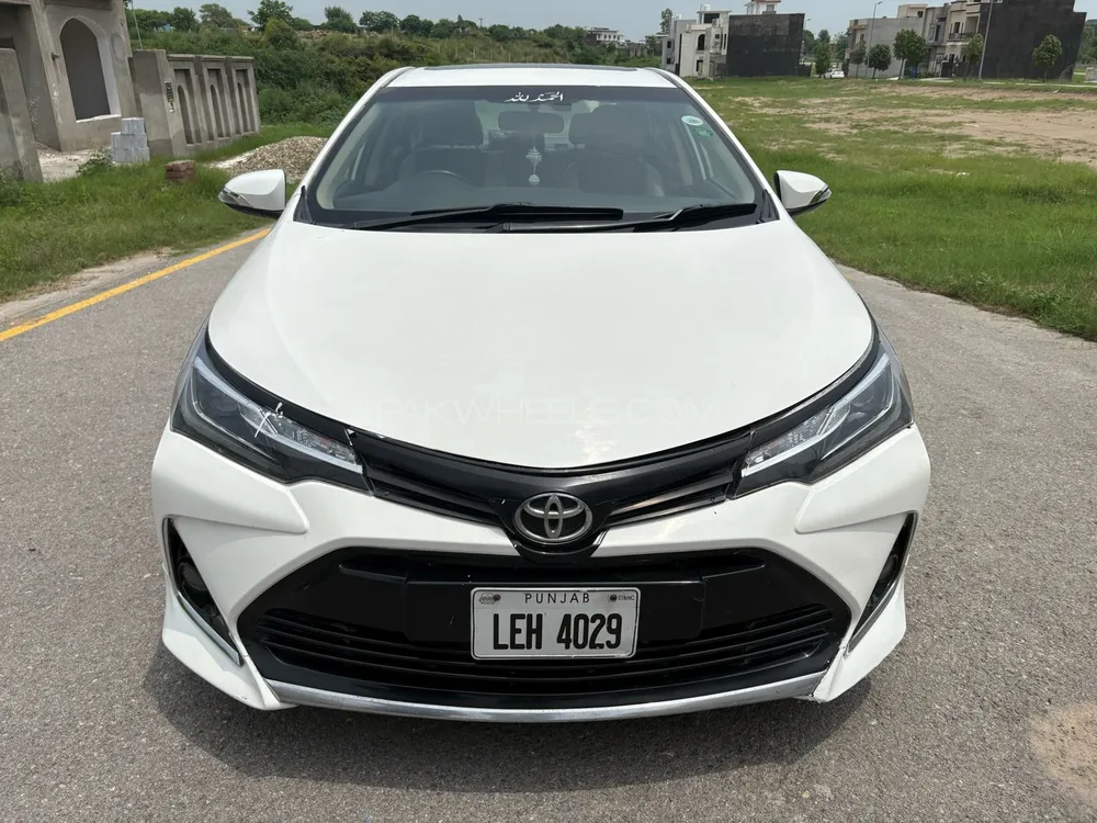 Toyota Corolla 2015 for Sale in Lahore Image-1
