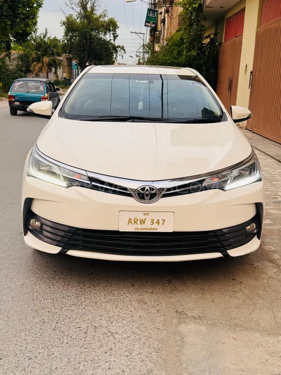 Toyota Corolla 2020 for Sale in Peshawar Image-1