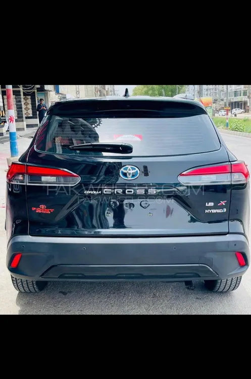 Toyota Corolla Cross 2025 for Sale in Mian Channu Image-1