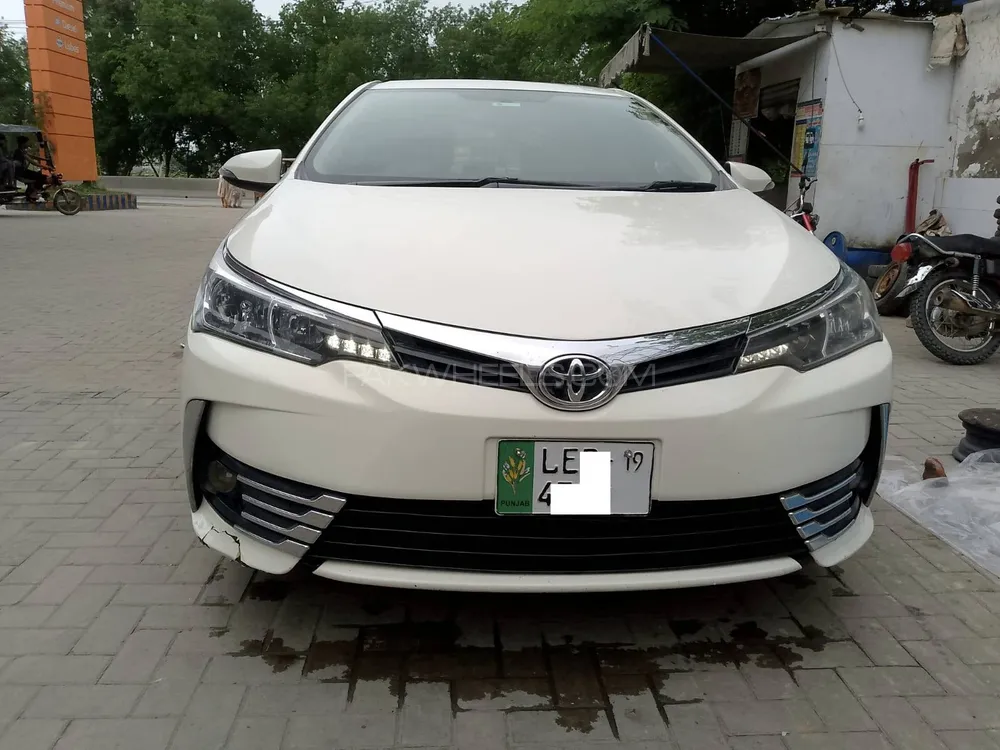 Toyota Corolla 2018 for Sale in Lahore Image-1