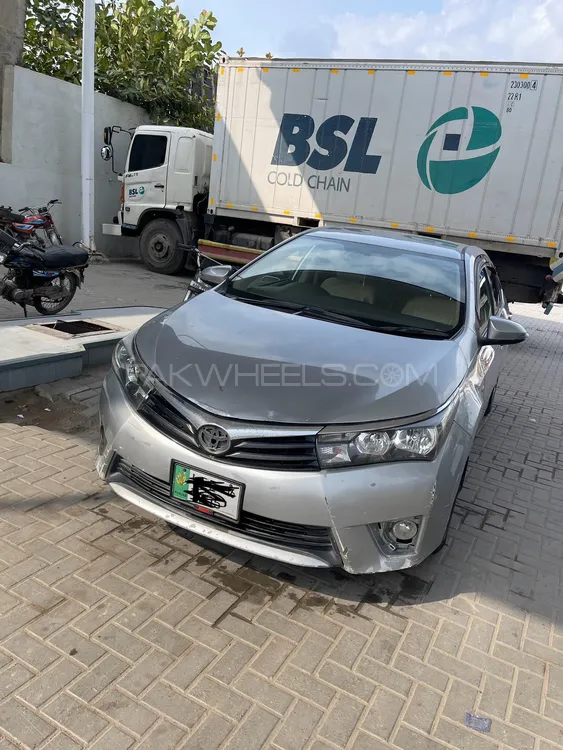 Toyota Corolla 2016 for Sale in Lahore Image-1