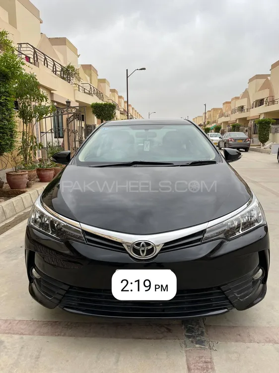 Toyota Corolla 2019 for Sale in Karachi Image-1