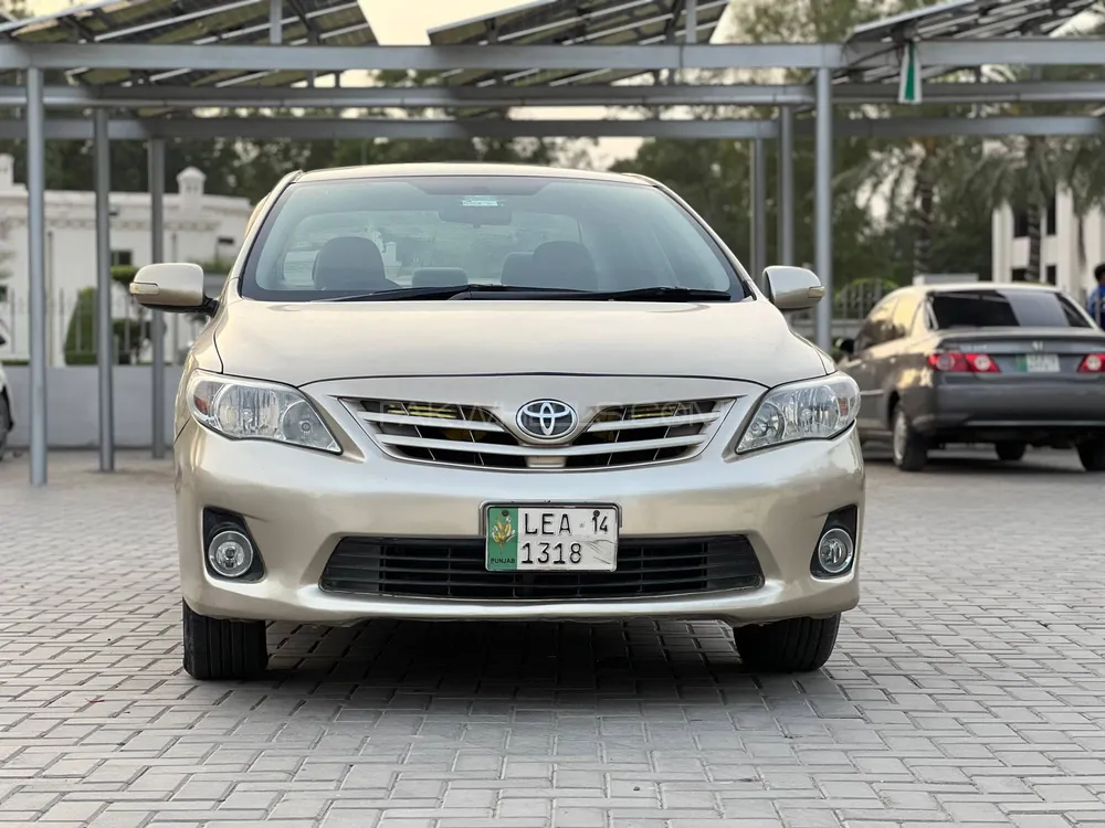 Toyota Corolla 2013 for Sale in Jhang Image-1