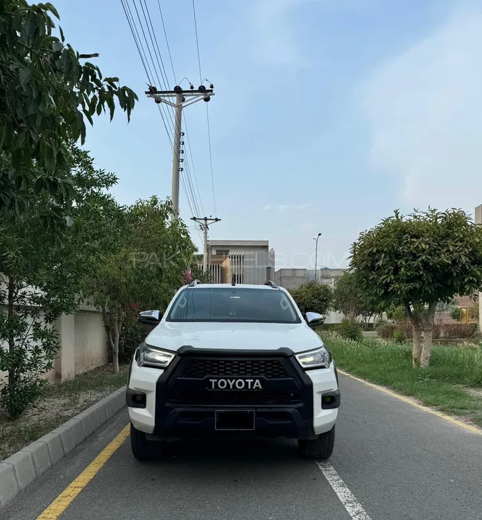 Toyota Hilux 2018 for Sale in Faisalabad Image-1