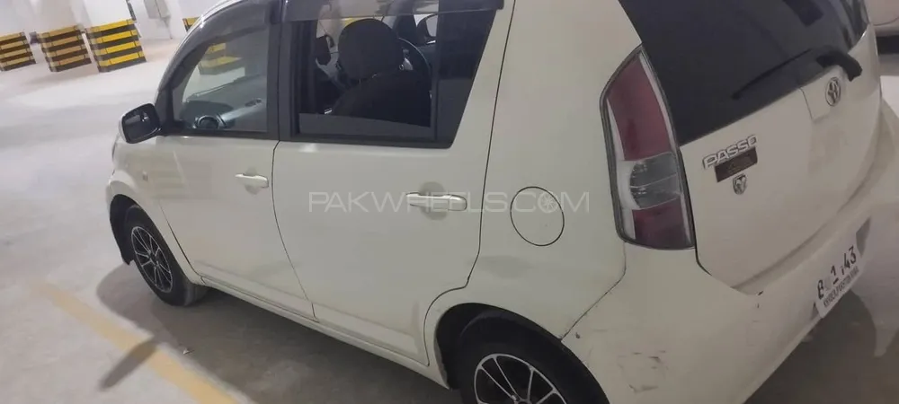 Toyota Passo 2004 for Sale in Karachi Image-1