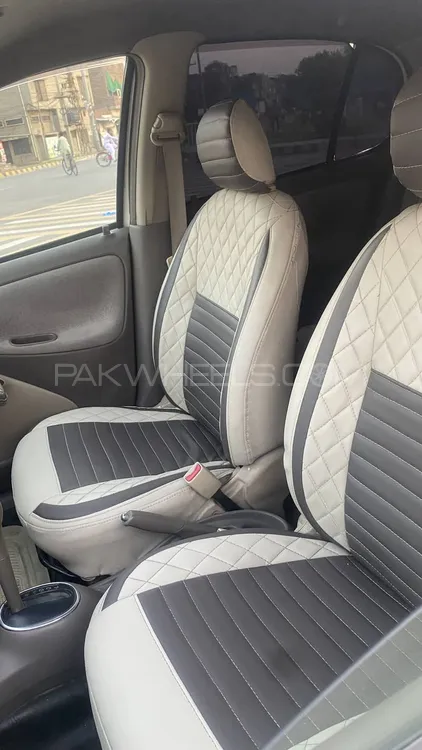 Toyota Platz 2002 for Sale in Faisalabad Image-1