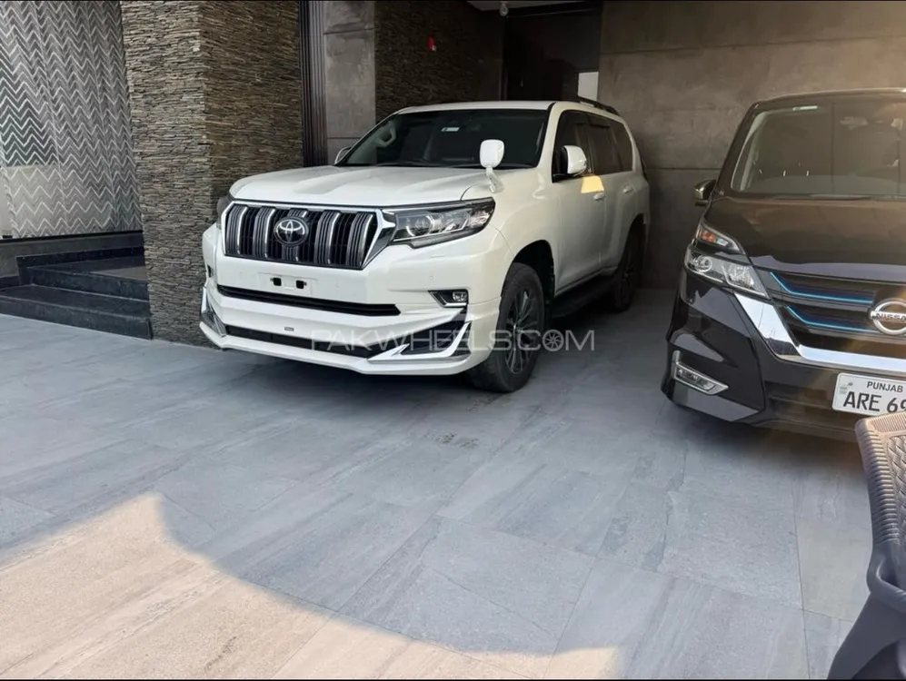 Toyota Prado 2019 for Sale in Lahore Image-1