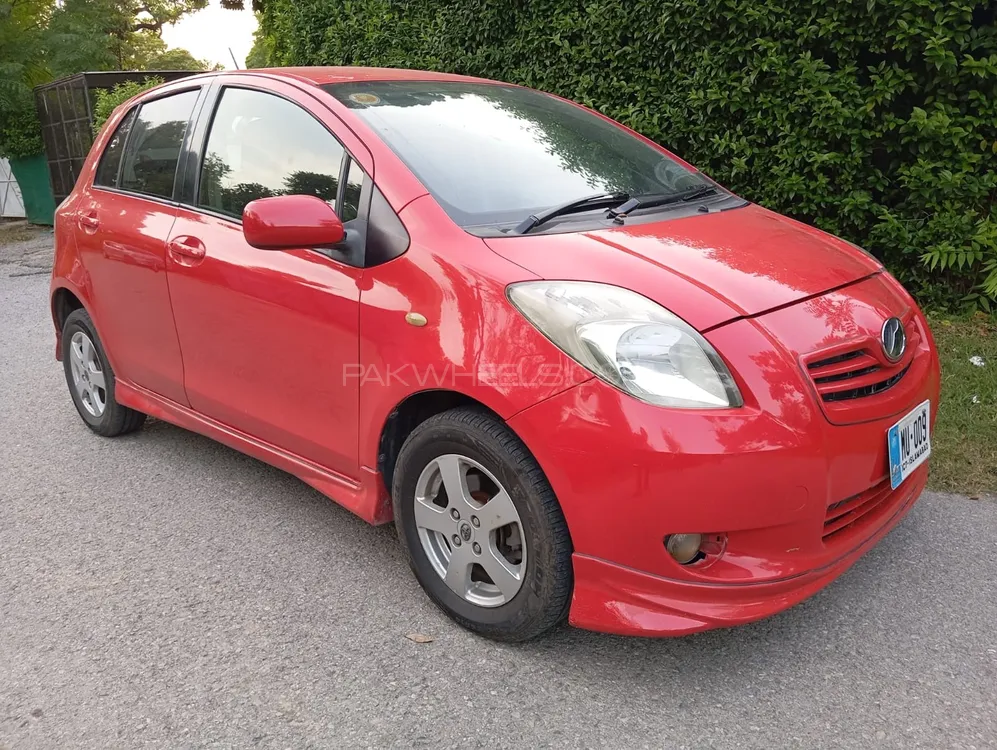 Toyota Vitz 2005 for Sale in Islamabad Image-1