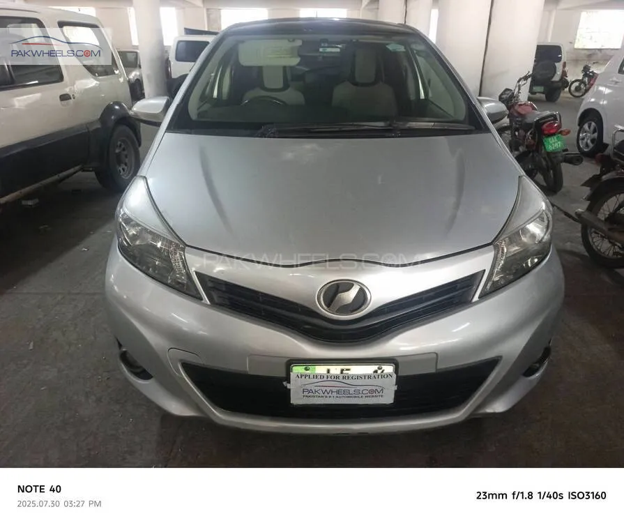 Toyota Vitz 2012 for Sale in Lahore Image-1