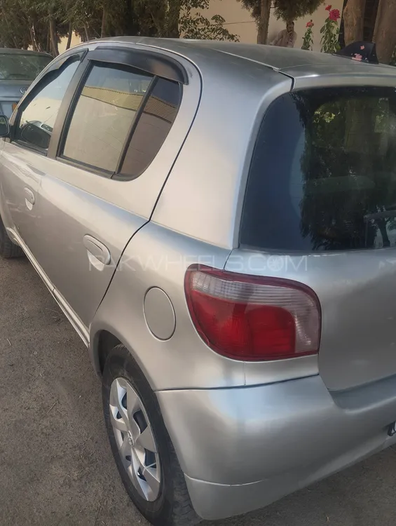 Toyota Vitz 2000 for Sale in Quetta Image-1