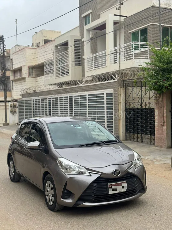 Toyota Vitz 2018 for Sale in Karachi Image-1