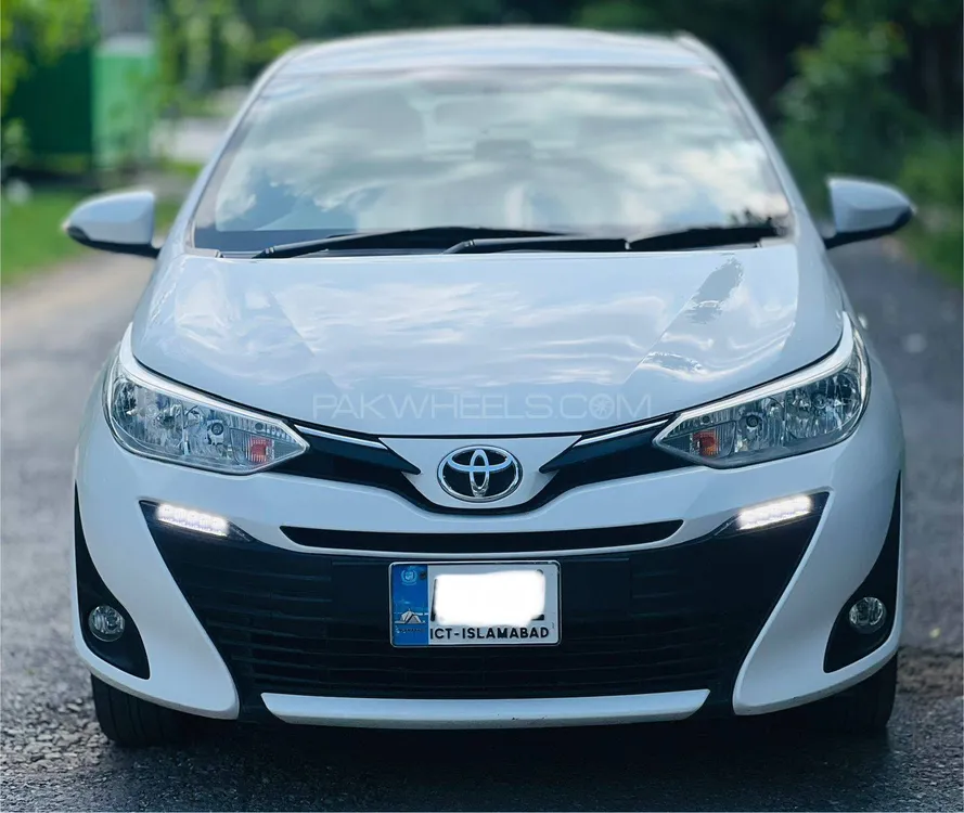 Toyota Yaris Sedan 2021 for Sale in Islamabad Image-1