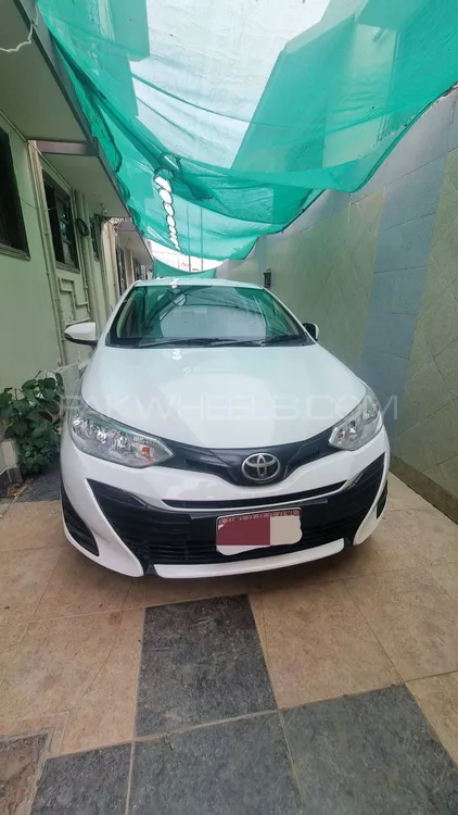 Toyota Yaris Sedan 2020 for Sale in Karachi Image-1
