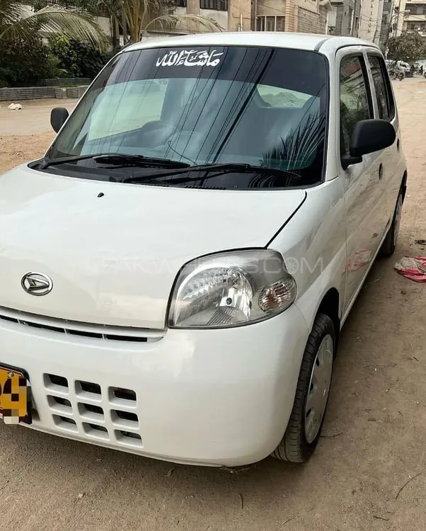 Daihatsu Esse 2010 for Sale in Karachi Image-1