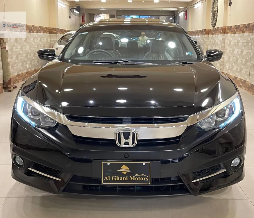 Honda Civic 2018 for Sale in Karachi Image-1