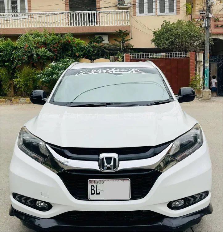 Honda Vezel 2016 for Sale in Karachi Image-1