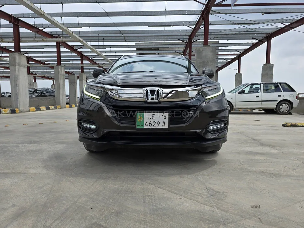 Honda Vezel 2015 for Sale in Lahore Image-1