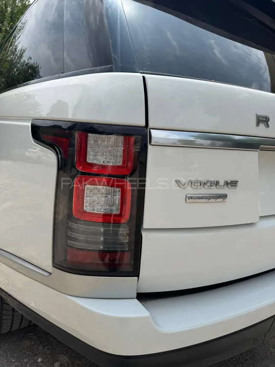 Range Rover Vogue 2015 for Sale in Islamabad Image-1