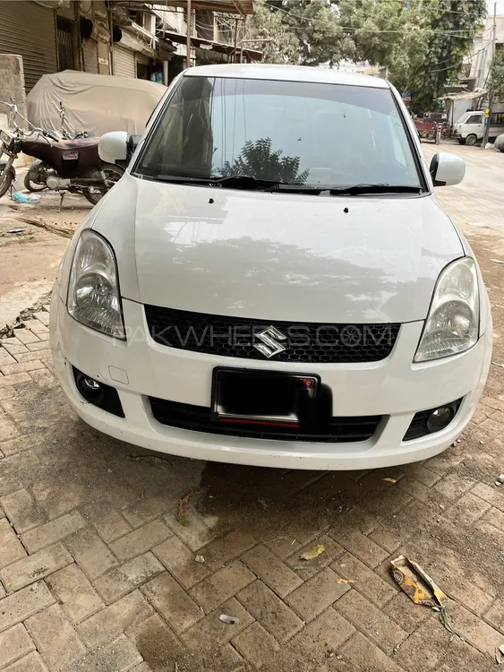 Suzuki Swift 2013 for Sale in Karachi Image-1