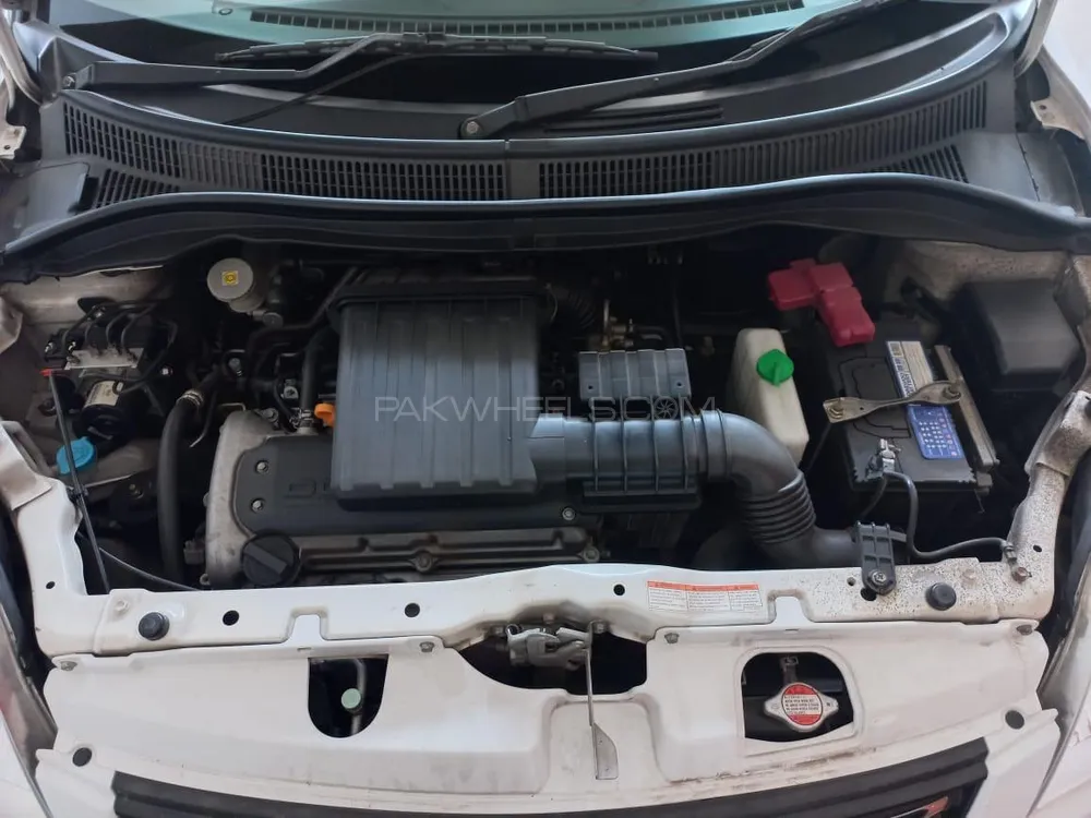 Suzuki Swift 2016 for Sale in Lahore Image-1