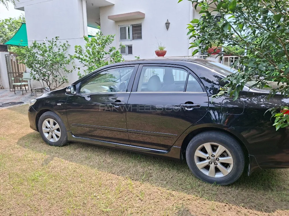 Toyota Corolla 2011 for Sale in Lahore Image-1