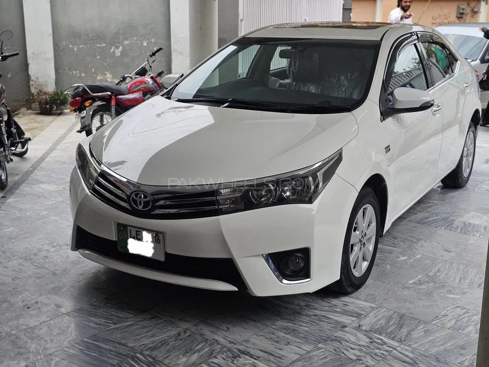 Toyota Corolla 2015 for Sale in Abbottabad Image-1