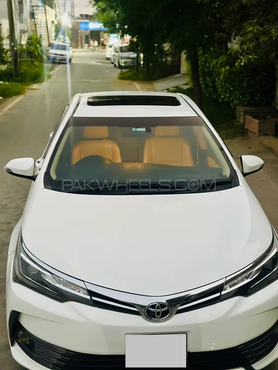 Toyota Corolla 2018 for Sale in Faisalabad Image-1
