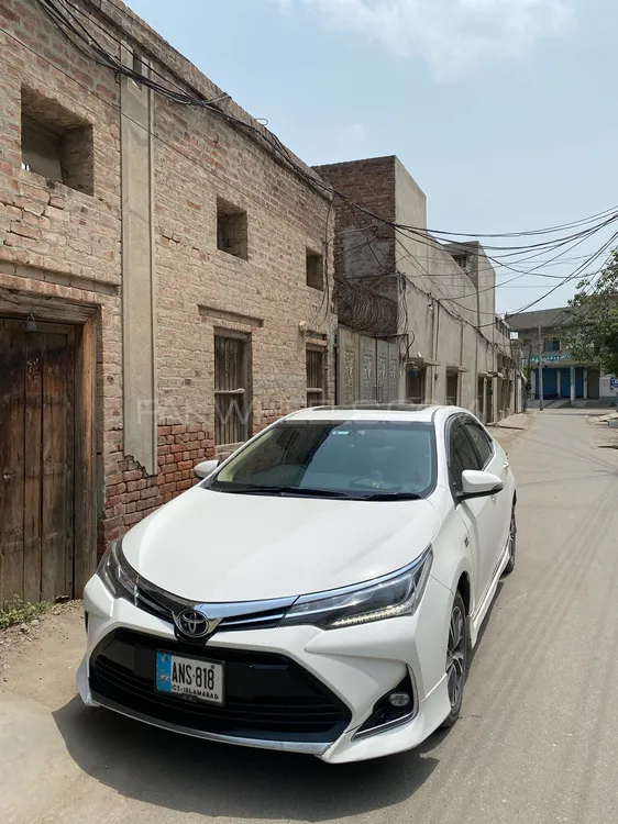 Toyota Corolla 2019 for Sale in Faisalabad Image-1
