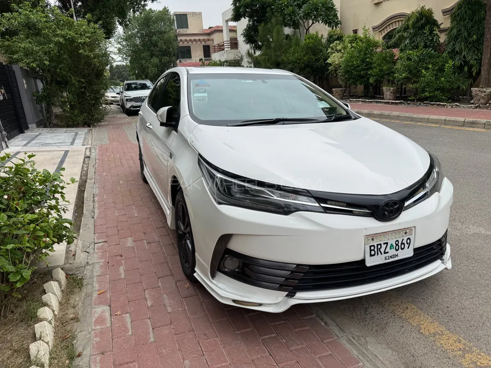 Toyota Corolla 2020 for Sale in Lahore Image-1
