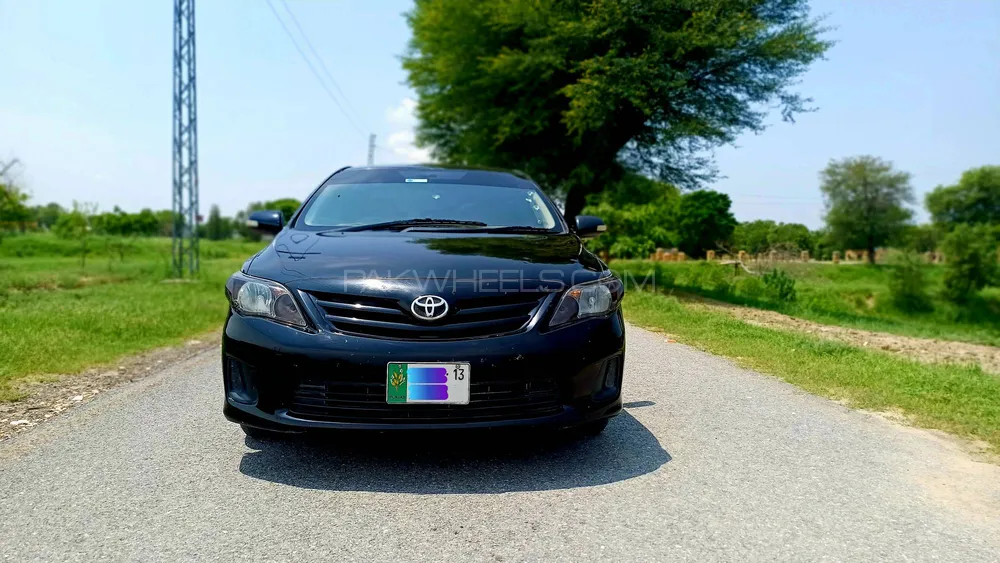 Toyota Corolla 2013 for Sale in Nowshera cantt Image-1