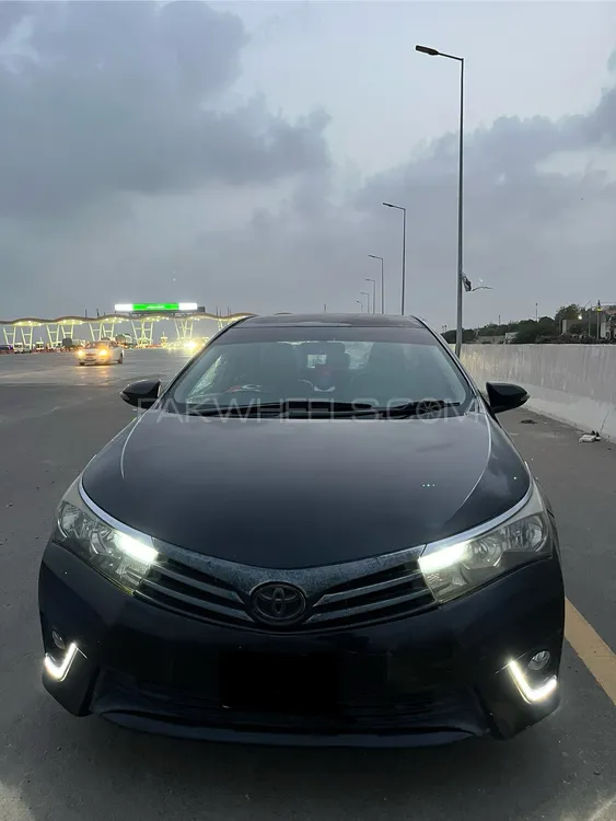 Toyota Corolla 2014 for Sale in Karachi Image-1