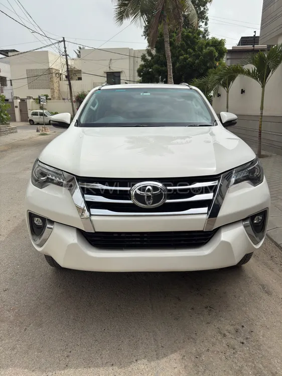 Toyota Fortuner 2020 for Sale in Karachi Image-1