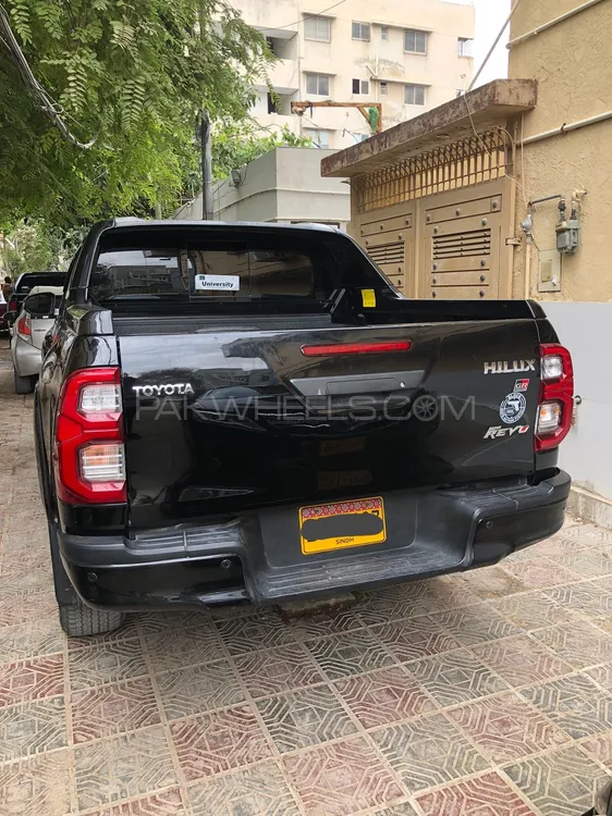 Toyota Hilux 2023 for Sale in Karachi Image-1