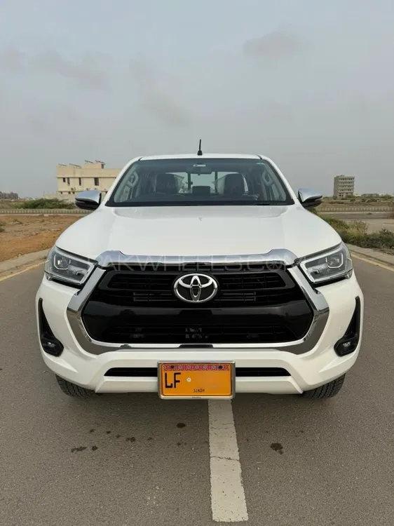 Toyota Hilux 2023 for Sale in Karachi Image-1