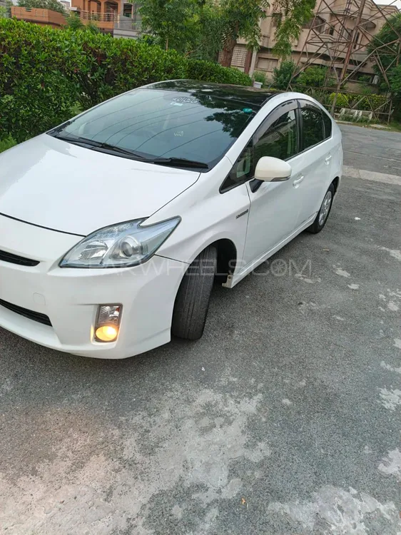 Toyota Prius 2010 for Sale in Faisalabad Image-1