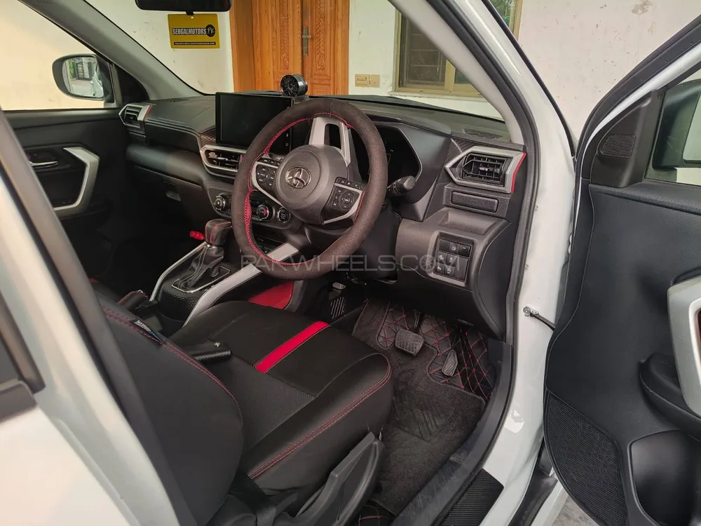 Toyota Raize 2020 for Sale in Lahore Image-1