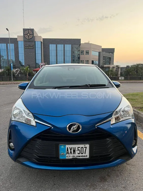 Toyota Vitz 2017 for Sale in Rawalpindi Image-1