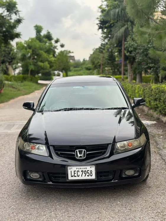 Honda Accord 2005 for Sale in Islamabad Image-1