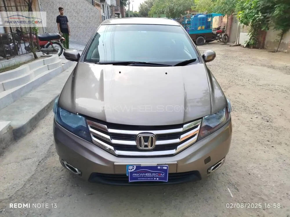 Honda City 2015 for Sale in Faisalabad Image-1