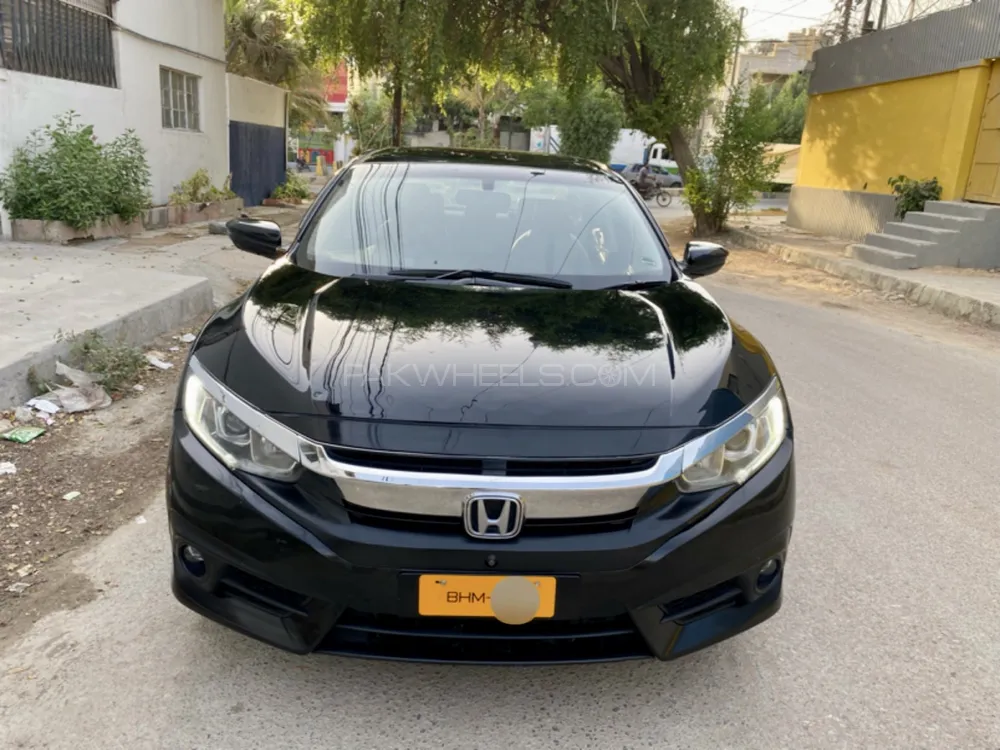 Honda Civic 2017 for Sale in Karachi Image-1