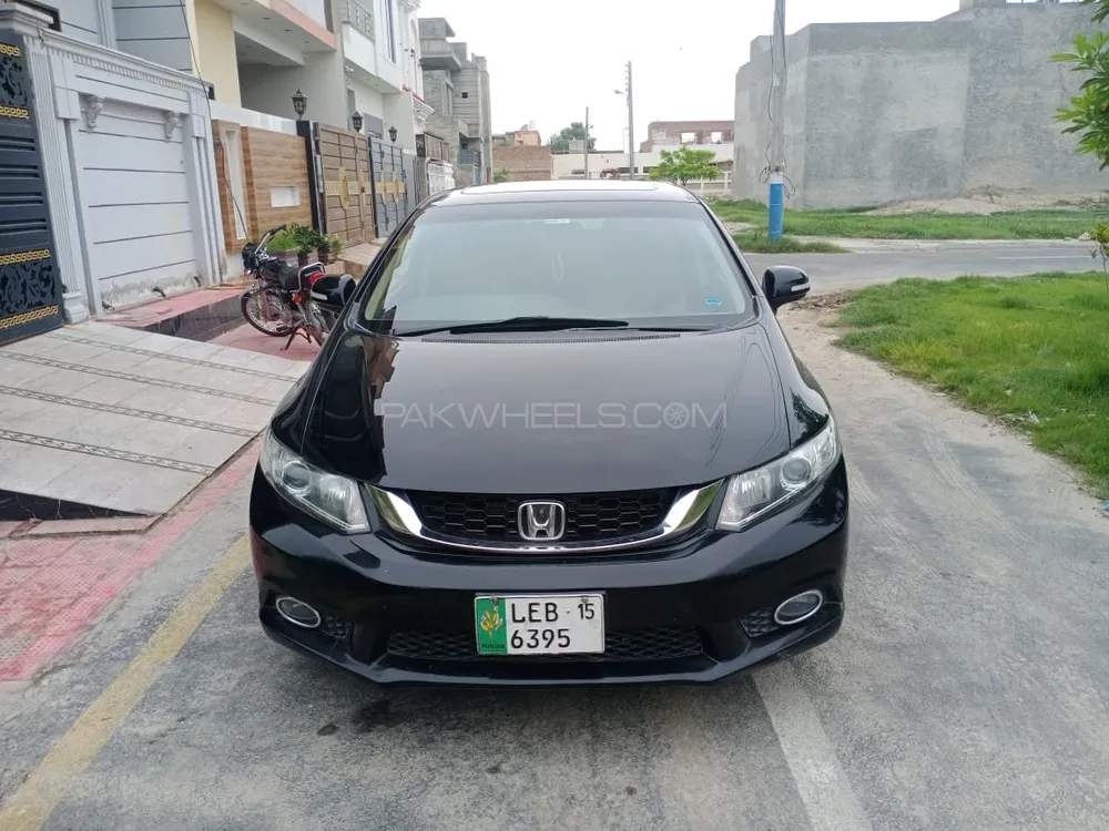 Honda Civic 2015 for Sale in Burewala Image-1