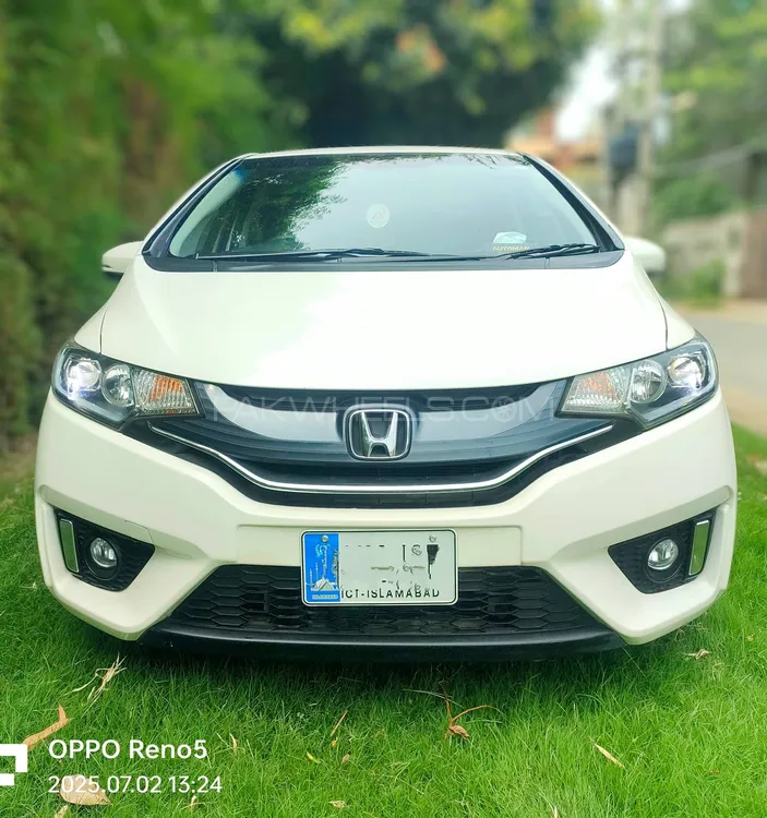 Honda Fit 2018 for Sale in Lahore Image-1