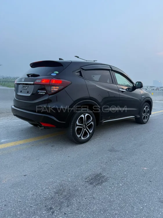 Honda Vezel 2020 for Sale in Islamabad Image-1