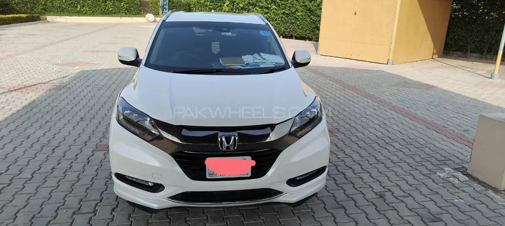 Honda Vezel 2016 for Sale in Islamabad Image-1