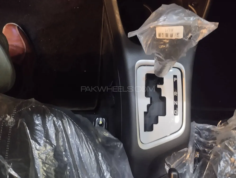 KIA Picanto 2025 for Sale in Lahore KIA Picanto 2025 for Sale in Lahore Image-3