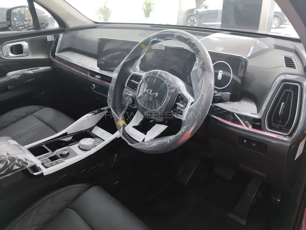 KIA Sorento 2025 for Sale in Lahore KIA Sorento 2025 for Sale in Lahore Image-6